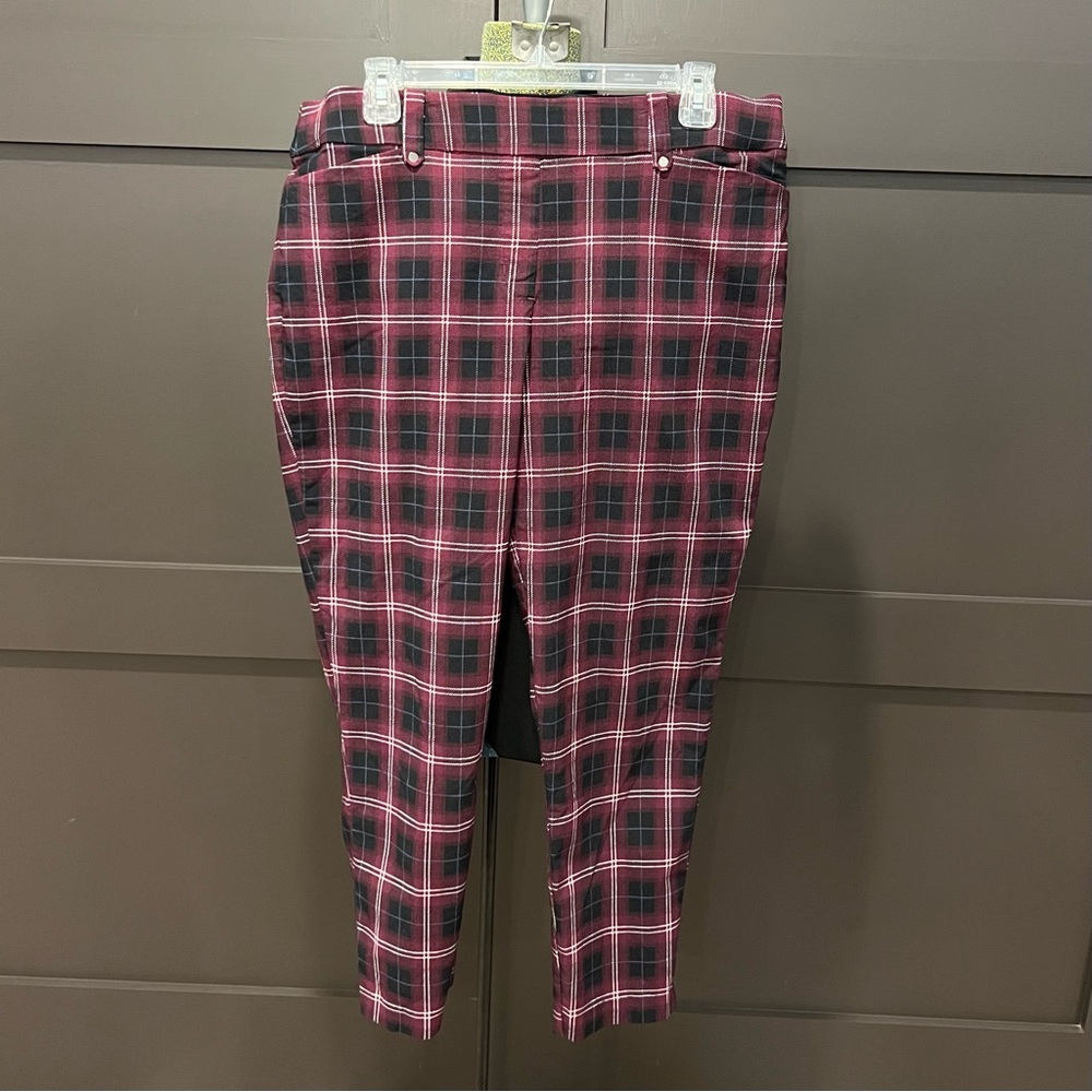 💜🖤 Maurices Plum & Black Plaid Ankle Pants | Tailored Short Length 💜🖤